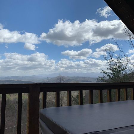 Sevierville Cabin With Private Hot Tub And Fireplace! Екстер'єр фото