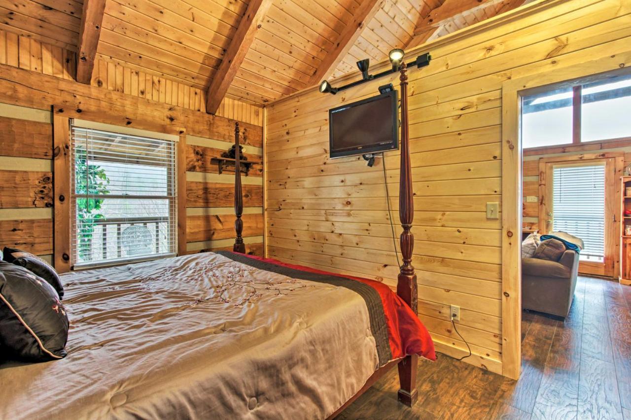 Sevierville Cabin With Private Hot Tub And Fireplace! Екстер'єр фото