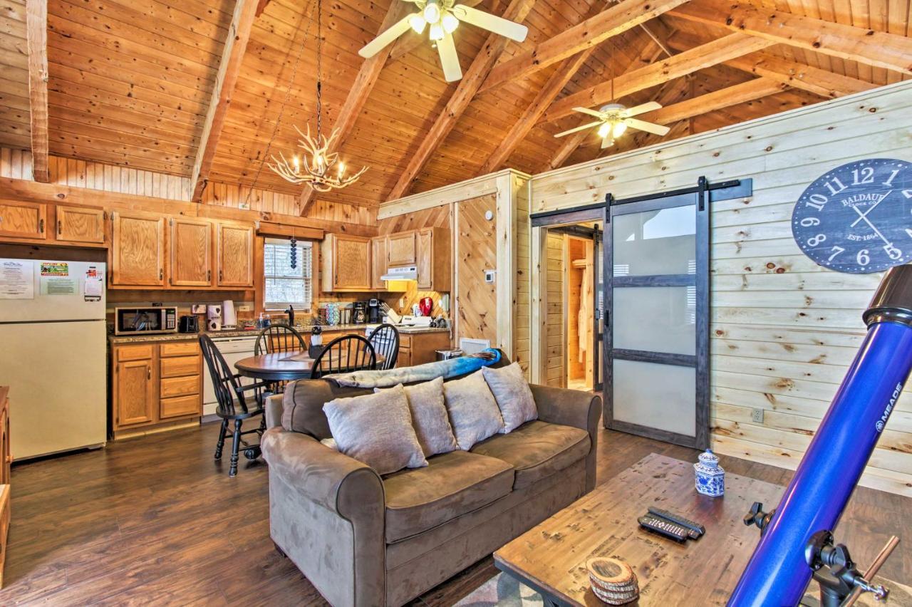 Sevierville Cabin With Private Hot Tub And Fireplace! Екстер'єр фото